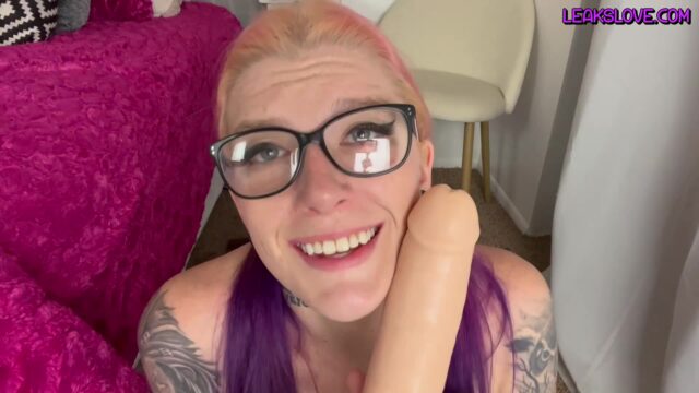 Miss Ellie – Little Fucktoy Video