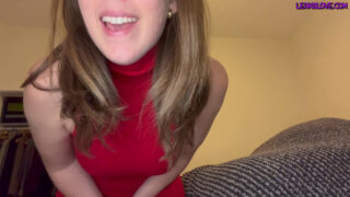 Nicolette Bloom – Watch Mommy Hump For Valentines Day