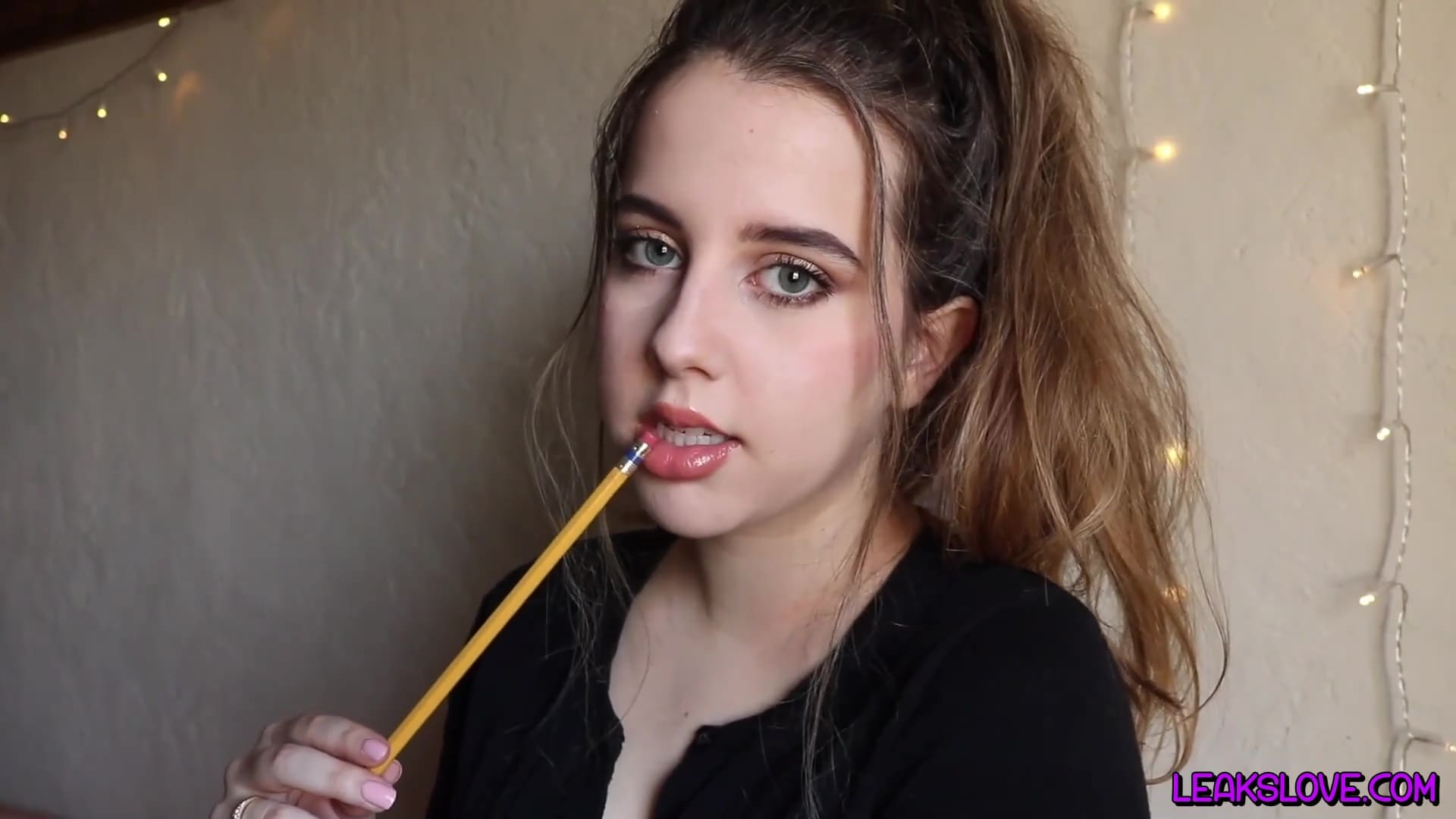 Princess Violette - Schoolgirl JOI - Leakslove